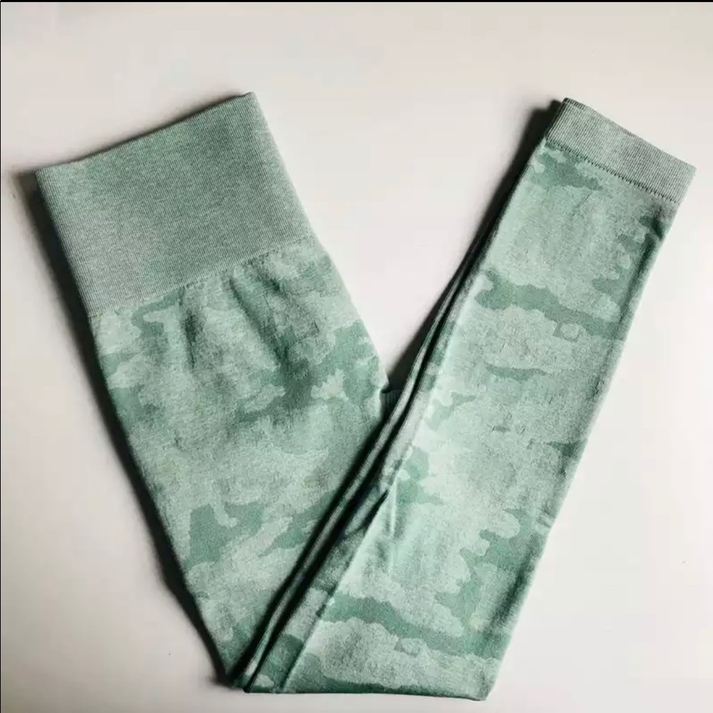 Green Camo Leggings - Picture 2 of 6
